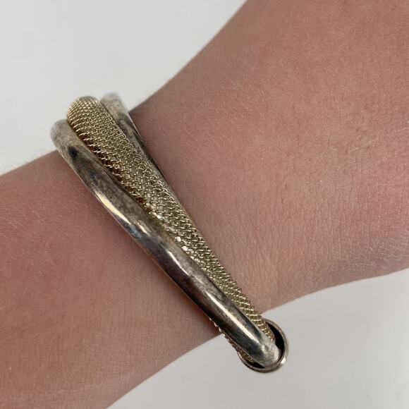 Sterling silver modern mesh crossover cuff bracelet - Picture 2 of 9